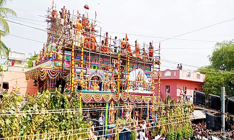கற்பகநாதர் கோவிலில் கும்பாபிஷேகம் நடந்த காட்சி.
