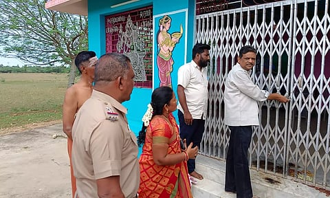 விராலிமலை அருகே 2 ஆண்டுகளுக்கு பிறகு முத்துமாரியம்மன் கோவில் திறப்பு