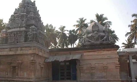 தலைப்பாகை அணியும்  அகத்தியர்