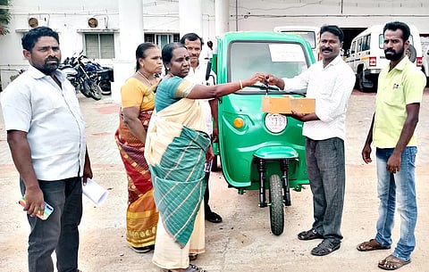 பேட்டரியால் இயங்கும் மின்கல வண்டிகள்