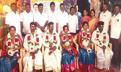 கொல்லங்குடி விட்டனேரி  காளியம்மன் கோவிலில் இந்து சமய அறநிலையத்துறை சார்பில்  இலவச திருமணம் நடத்தி வைக்கப்பட்டது. இதில் மாவட்ட அறங்காவலர் குழு உறுப்பினரும் பொதுக்குழு உறுப்பினருமான ஏ.ஆர்.ஜெயமுர்த்தி, ஒன்றிய செயலாளர்கள் ஆர்.எம்.கென்னடி, யோககிருஷ்ணகுமார், வே.ஆரோக்கியசாமி உள்பட பலர் கலந்து கொண்டனர்.