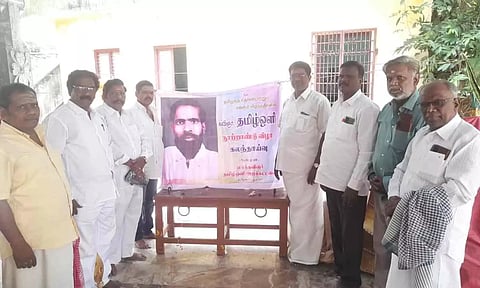 ஆலோசனை கூட்டத்தில் கலை பண்பாட்டுத்துறை இயக்குனர் கவிஞர் கலியபெருமாள்  வாழ்த்தி பேசிய காட்சி.
