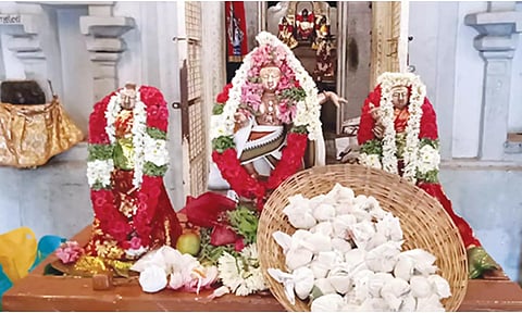 புத்ர பாக்கியம் அருளும்  ஸ்ரீநவநீதகிருஷ்ணன்