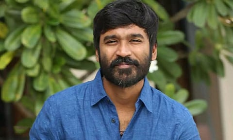 இணையத்தை கலக்கும் தனுஷின் லேட்டஸ்ட் புகைப்படம்