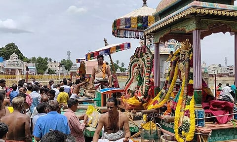 கும்பகோணம் மகாமக குளத்தில் தீர்த்தவாரி