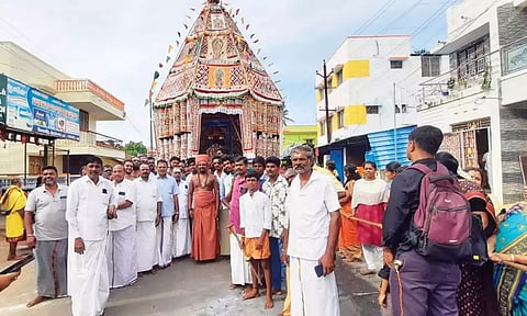 திருக்கடையூர் அமிர்தகடேஸ்வரர் கோவிலில் ஆடிப்பூர தேரோட்டம்