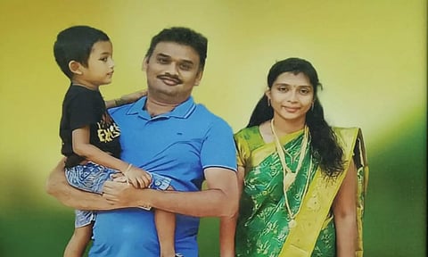 தக்கலை அருகே மகனை கொன்று தம்பதியினர் தற்கொலை செய்து கொண்டது ஏன்?