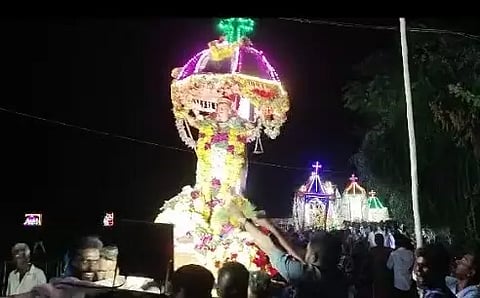 அமரடக்கி கிராமத்தில் சந்தனத்தாய் ஆலய தேர்பவனி