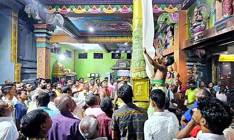 பச்சைவாழியம்மன் தீமிதி திருவிழா கொடியேற்றத்துடன் தொடங்கிய காட்சி.