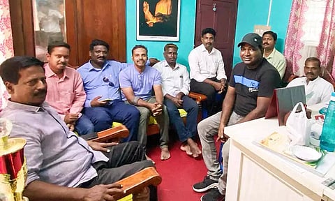 விளையாட்டு வீரர்கள் நலச்சங்க கூட்டம் நடைபெற்ற போது எடுத்த படம்.