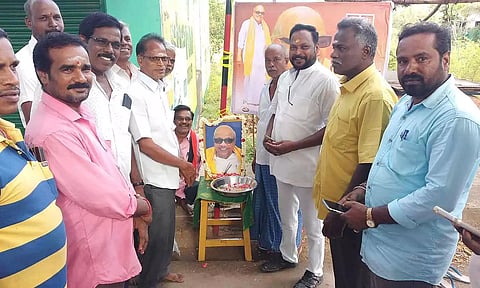 &nbsp;தமிழக முன்னாள் முதல்-அமைச்சர் கருணாநிதியின் 5-ம் ஆண்டு நினைவு தின நிகழ்ச்சி நடைபெற்ற காட்சி.