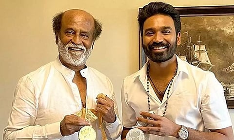 ஜெயிலர்: ரசிகர்களுடன் FDFS பார்க்க வந்த தனுஷ்