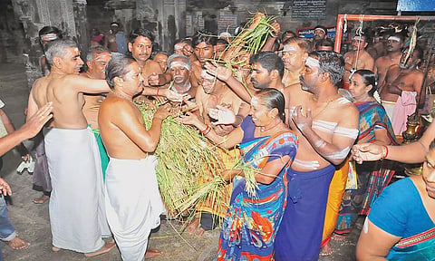 கன்னியாகுமரி பகவதி அம்மன் கோவிலில் நிறைபுத்தரிசி பூஜை