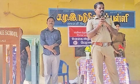 பள்ளி மாணவர்களுக்கு போதை விழிப்புணர்வு நிகழ்ச்சி நடைபெற்றது.
