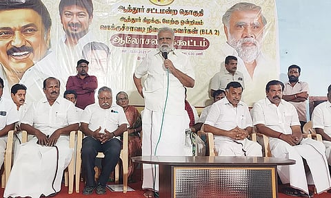 கூட்டத்தில் அமைச்சர் இ.பெரியசாமி பேசினார்.