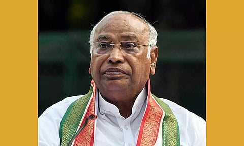 காங்கிரஸ் தலைவர் கார்கே நாளை முதல் சூறாவளி பயணம்- பாரதிய ஜனதாவை வீழ்த்த தீவிரம்