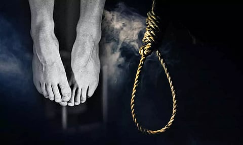 மனைவி இறந்த துக்கத்தில் கணவன் தற்கொலை