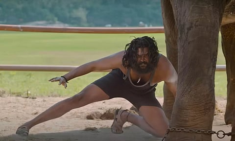 படை தலைவனாக மாறிய சண்முக பாண்டியன்.. ட்ரெண்டாகும் வீடியோ
