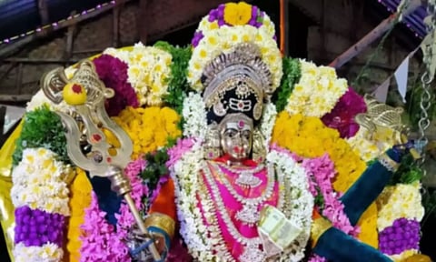 மேல் மலையனூர் அங்காளம்மன்-அம்மன் உருவ விளக்கம்!