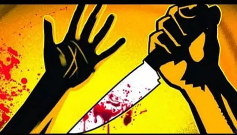 தூத்துக்குடியில்  உப்பளத் தொழிலாளிக்கு சரமாரி கத்திக்குத்து