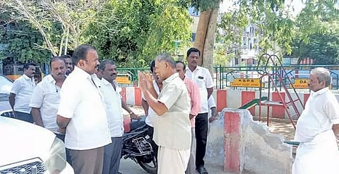 மேயர் ஜெகன் பெரியசாமி ஆய்வு செய்த காட்சி.
