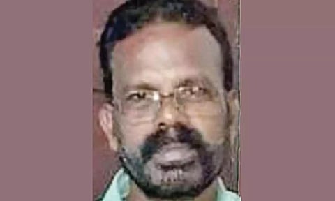 மார்க்சிஸ்ட் கம்யூனிஸ்டு பிரமுகர் துப்பாக்கியால் சுட்டுக்கொலை- பக்கத்து வீட்டுக்காரர் வெறிச்செயல்