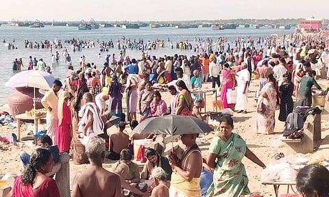 ராமேசுவரத்தில் பரிகார பூஜைக்கு கட்டணம் நிர்ணயிக்கும் திட்டம் வாபஸ்- அறநிலையத்துறை அறிவிப்பு