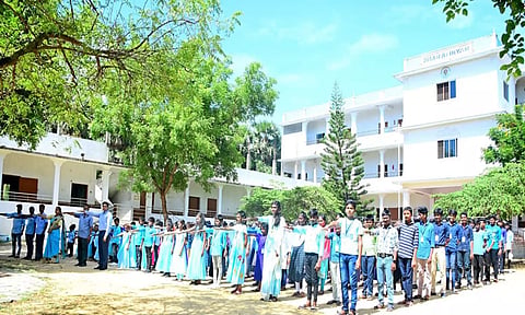 பாரதியார் மெட்ரிக் மேல்நிலைப் பள்ளியில் உலக ஓசோன் தின விழிப்புணர்வு உறுதிமொழி எடுக்கப்பட்டது