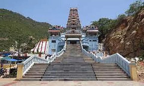 மருதமலை முருகன் கோவிலில் ஒரு மாதத்திற்கு இரண்டு, நான்கு சக்கர வாகனங்கள் செல்ல அனுமதியில்லை