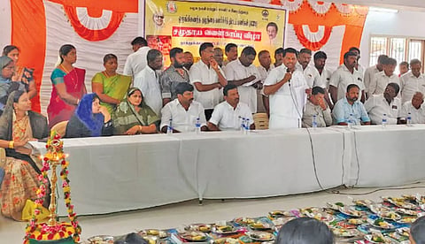 நிகழ்ச்சியில் அமைச்சர் அனிதா ராதாகிருஷ்ணன் பேசிய போது எடுத்தபடம்.
