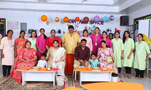 திருப்பூர் கிட்ஸ்  கிளப் பள்ளியில் நடைபெற்ற நிகழ்ச்சியில் பங்கேற்றவர்கள்.&nbsp;