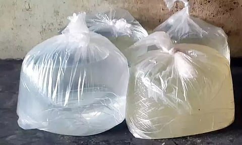 20 லிட்டர் சாராயம் பறிமுதல்