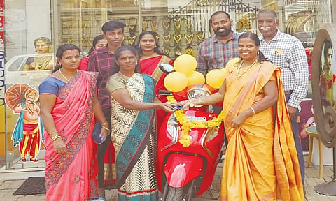 குலசேகரம் ராஜா ஜூவல்லர்ஸ் 74-ம் ஆண்டு விழா