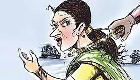 கும்பாபிஷேக விழாவில் பெண் உள்பட 2 பேரிடம் 7½ பவுன் செயின் திருட்டு