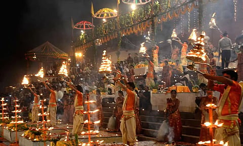 கங்கை தீப ஆராதனை உலகப்புகழ் பெற்றது