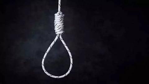 தக்கலை அருகே தூக்குபோட்டு முதியவர் தற்கொலை