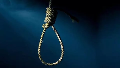 தூக்கு மேடைக்கு காத்திருக்கும் 21 கைதிகள்: நீதிமன்றங்களில் மேல்முறையீடு செய்யப்பட்டிருப்பதால் நிறுத்தி வைப்பு