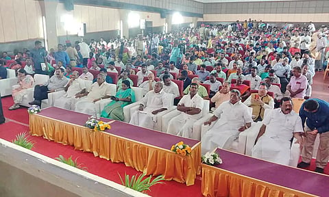 விழாவில் கவர்னர்  தமிழிசை, முதல்-அமைச்சர் ரங்கசாமி, சபாநாயகர் ஏம்பலம் செல்வம், அமைச்சர்கள் லட்சுமி நாராயணன், சாய்.ஜெ.சரவணன்குமார், செல்வகணபதி எம்.பி, துணை சபாநாயகர் ராஜவேலு பங்கேற்றனர்.