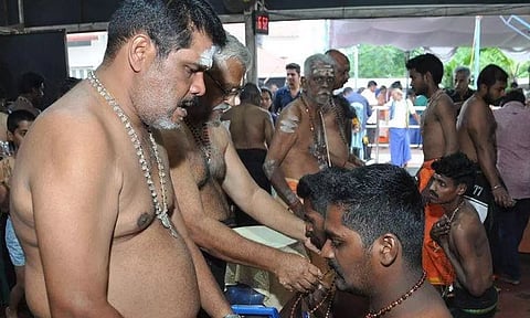 நாளை  ஐயப்ப பக்தர்கள் மாலை அணிவிக்கும் நாள்