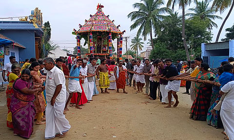 முருங்கத்தொழுவு ஸ்ரீ மகா மாரியம்மன் கோவில் தேரோட்டம்