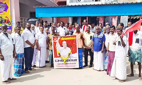 சங்கரய்யா மறைவையொட்டி சிவகிரியில் மவுன அஞ்சலி ஊர்வலம்