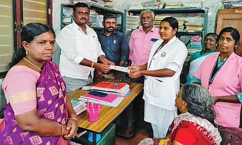 இறச்சகுளம் ஊராட்சியில் புற்றுநோய் விழிப்புணர்வு முகாம்