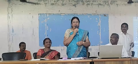 அரசு பொது தேர்வுகளில் - புதுக்கோட்டை மாவட்ட பள்ளிகள்100 சதவீத தேர்ச்சி பெற இலக்கு