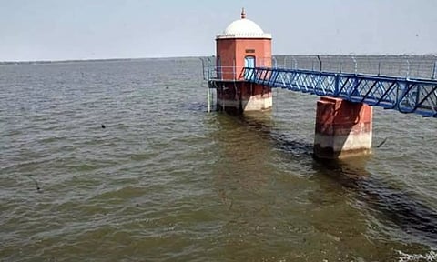 புழல் ஏரிக்கு நீர்வரத்து 1,276 கனஅடியாக அதிகரிப்பு