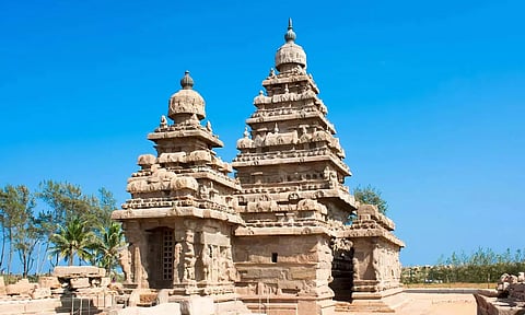 மாமல்லபுரத்தில் இயல்பு நிலை திரும்பியது: சுற்றுலா பயணிகள் வரத்தொடங்கினர்