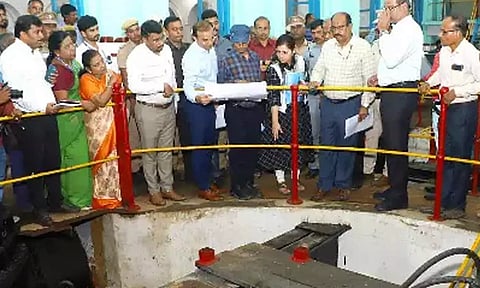 பழவேற்காடு பகுதியில் வெள்ளம் பாதித்த பகுதியில் இரவு 9 மணி வரை மத்திய குழுவினர் ஆய்வு