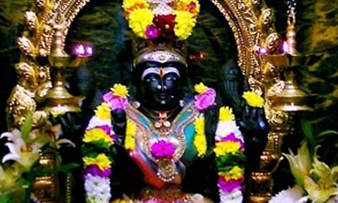பிள்ளையிடுக்கி அம்மன்