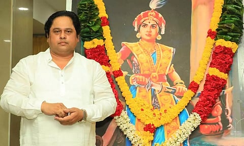 வேலு நாச்சியாரின் வீர வரலாற்றை எடுத்துச் சொல்லும் "வீரமங்கை வேலுநாச்சியார்"