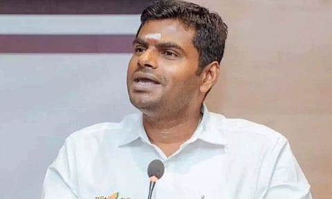 அனைவர் இல்லங்களிலும், நலமும், வளமும், மகிழ்ச்சியும் பொங்கட்டும் - அண்ணாமலை