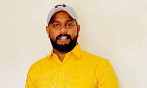 தோனியின் தீவிர ரசிகர் தூக்கிட்டு தற்கொலை